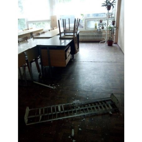 У Слов'янську люди живуть в бомбосховищах. ФОТО. ВІДЕО