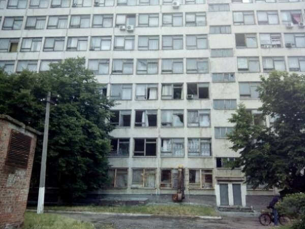 У Слов'янську люди живуть в бомбосховищах. ФОТО. ВІДЕО