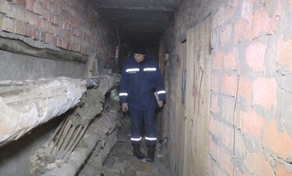 На Волині рятувальники обстежують підвали житлових будинків. ФОТО
