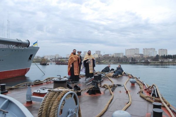 Священики з Волині на борту корвету «Луцьк». ФОТО