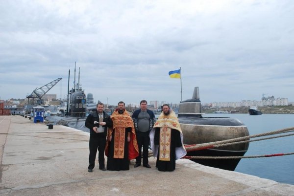 Священики з Волині на борту корвету «Луцьк». ФОТО