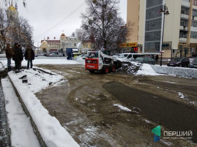 На місці колишнього фонтану у центрі Луцька встановлять арт-об'єкт. ФОТО