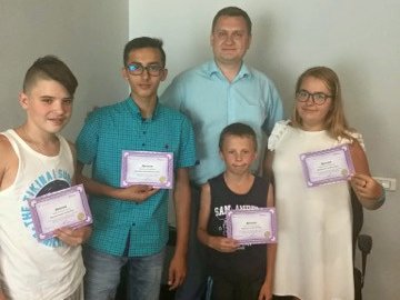 Хенд-мейд, торгівля: чим зароблятимуть юні бізнесмени з Волині*