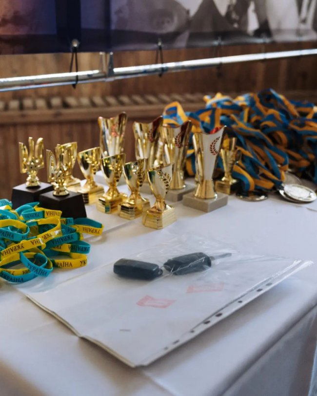 Під час турніру з ММА у Луцьку зібрали гроші для військових. ФОТО