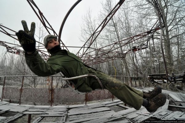 Екстремали відзначили Новий рік в Чорнобилі. ФОТО