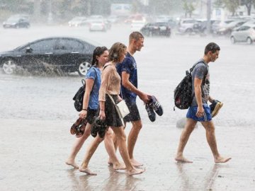 На Заході України очікують грози