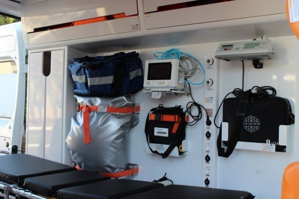 Волинський опіковий центр отримав реанімобіль. ФОТО