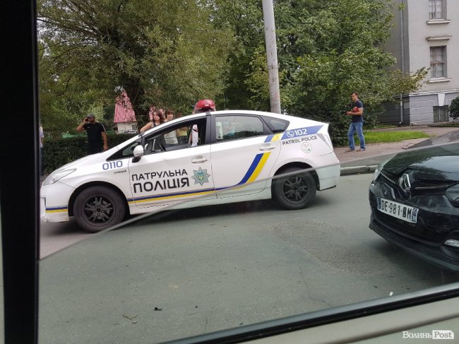 Аварія у Луцьку: зіткнулись Renault і BMW. ФОТО