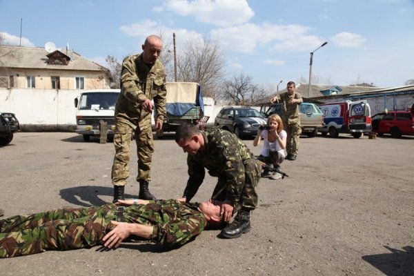 Луцькі волонтери разом із польськими медиками повернулися із зони АТО. ФОТО