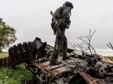 ЗСУ показали, як окупанти втікають з Лиману. ВІДЕО