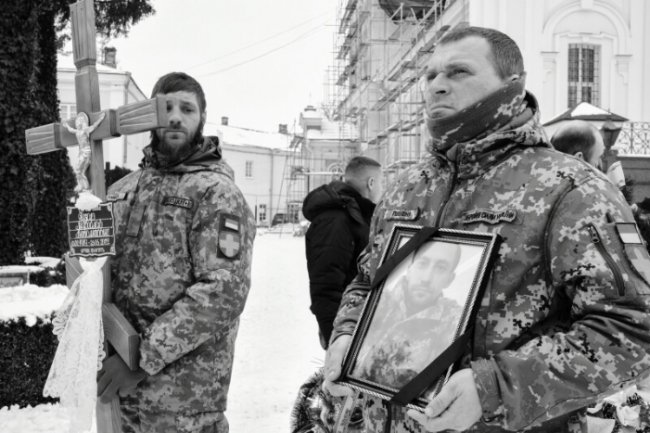 У Луцьку попрощалися з Героєм Мирославом Гузарем