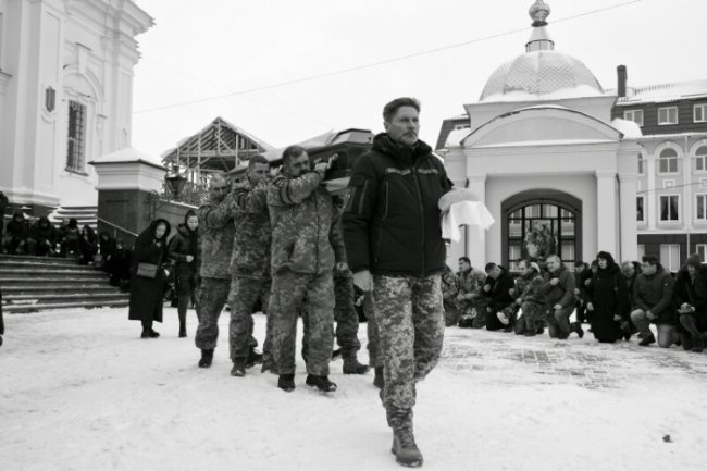 У Луцьку попрощалися з Героєм Мирославом Гузарем