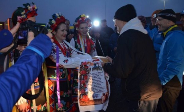 Волинь зустріла учасників патріотичної акції з Польщі  «Бігом на Майдан». ФОТО