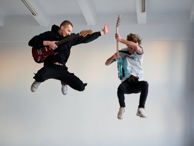 На нещодавно створеній у Луцьку платформі записали перші онлайн-концерти. ФОТО