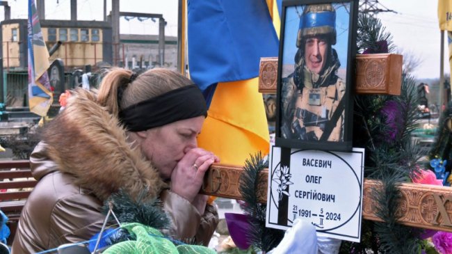 «Постійно говорю з ним»: історія вдови з Волині, яка втратила на війні коханого чоловіка