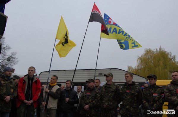 У Луцьку – святкове віче. ФОТО