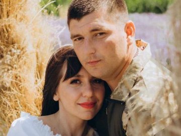 Військовий із Волині та переселенка з Херсона побралися на Тернопільщині