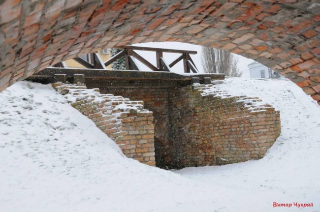 Старе місто в Луцьку засипало снігом. ФОТО