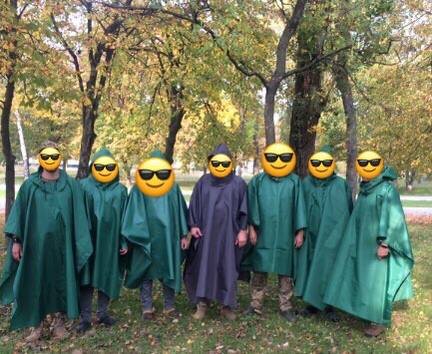 Про «знамениті плащі з Лукова», або Історія волонтерства однієї волинської громади