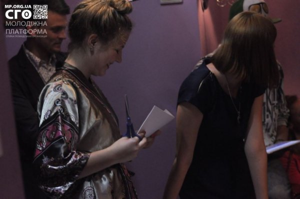 Як лучан вчили писати японські вірші. ФОТО 