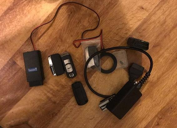 Затримали банду, яка викрадала елітні авто. ФОТО. ВІДЕО