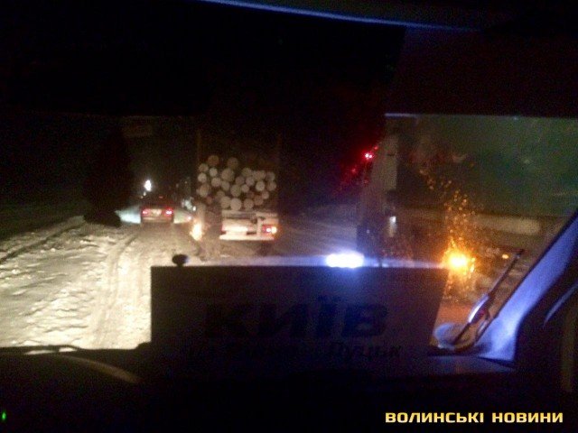 Через аварію на трасі Луцьк-Рівне – величезний затор