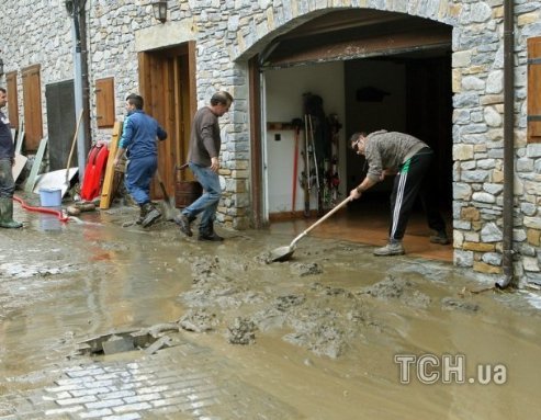 «Велика вода» в Європі дісталася Франції та Іспанії. ФОТО