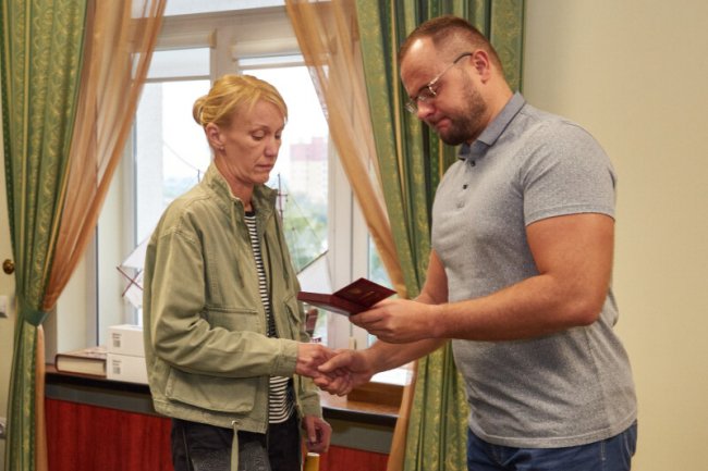 У Луцьку матерям загиблих Героїв вручили ордени