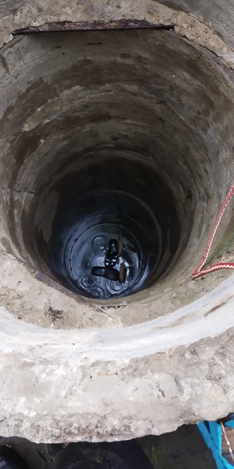 У селищі на Волині чоловік впав у колодязь з водою