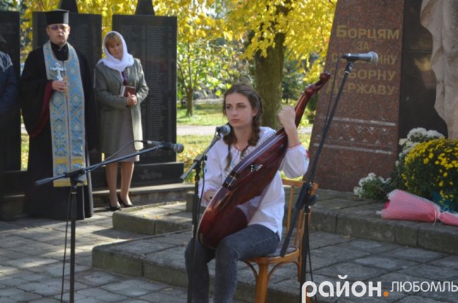 З піснями і подяками: як у Любомлі вшановували захисників України