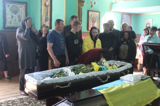 Мав авторитет серед побратимів: на Волині попрощалися із Героєм Віталієм Квачем