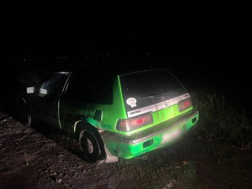 На Волині 22-річний чоловік викрав автомобіль у сусіда: його затримали на Рівненщині