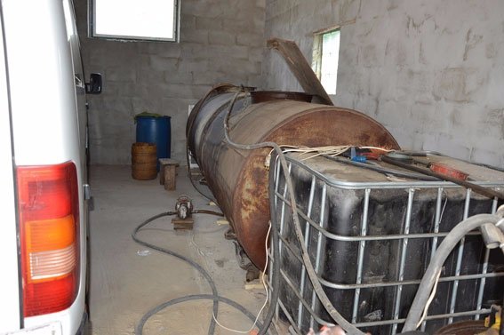 На Волині ліквідували підпільні заправні точки. ФОТО