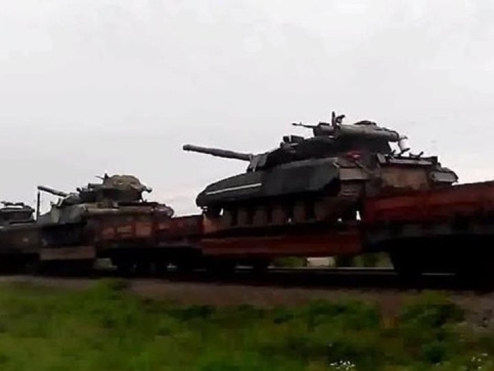 На півдні України знищили локомотив із російською військовою технікою