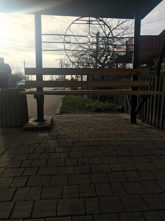 У Ковелі відкрили оновлену зупинку. ФОТО