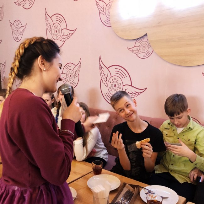 У «Промені» влаштовують дитячі вечірки «School party»*