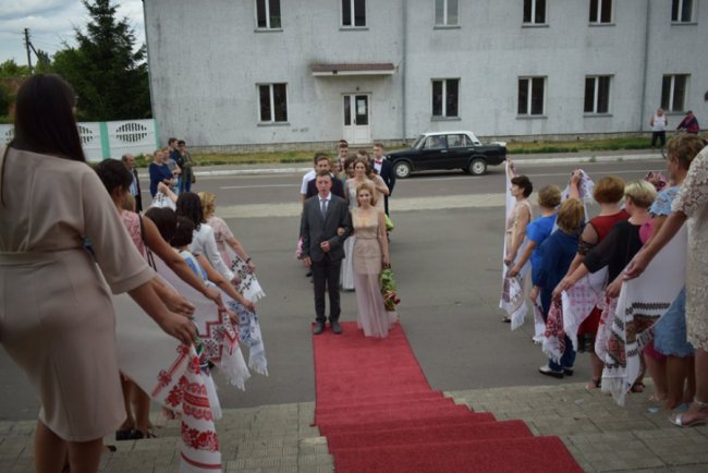 Як відгуляли випускний у Голобах. ФОТО