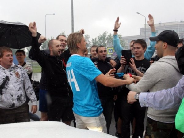Як зустрічали Тимощука в Санкт-Петербурзі. ФОТО