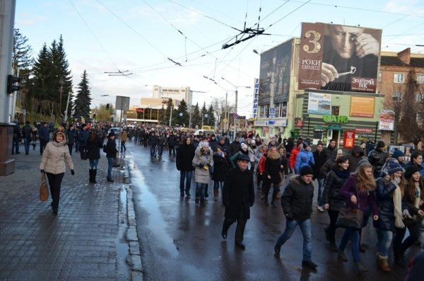 Студентський мітинг у Луцьку. ФОТО. ВІДЕО