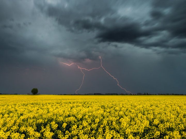 У вівторок, 3 червня, на Волині буде потужна гроза