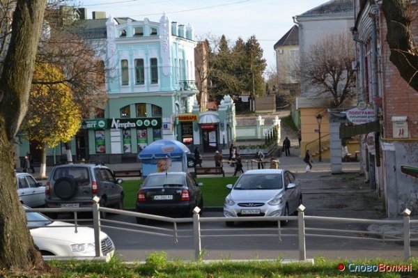 «За стінами» луцької вулиці Лесі Українки. ФОТО