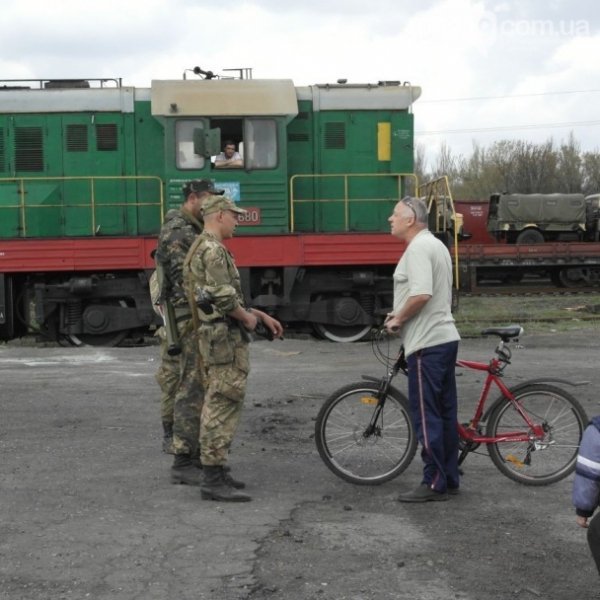 На Схід України «стягують» танки та БТРи. ФОТО. ВІДЕО