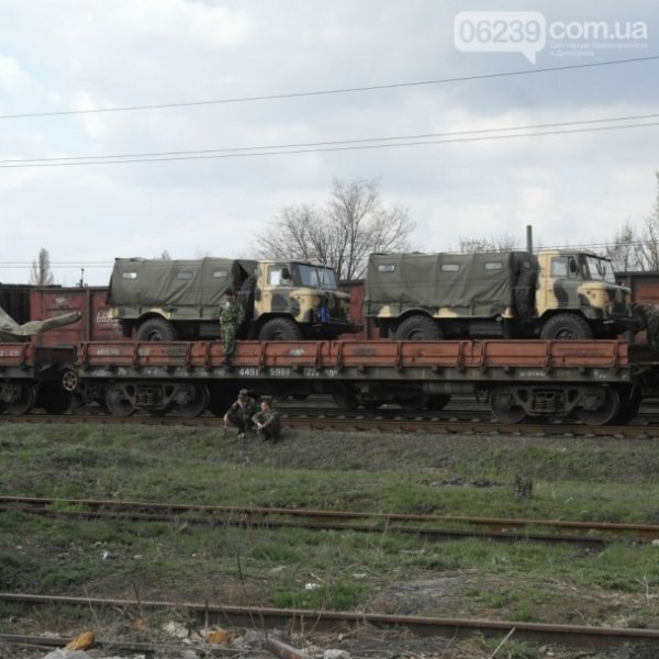 На Схід України «стягують» танки та БТРи. ФОТО. ВІДЕО