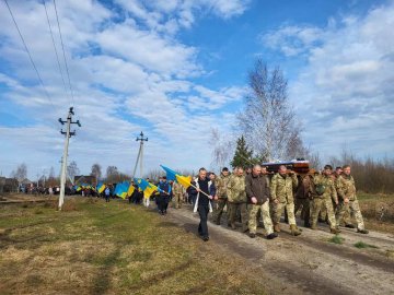 Поховали Героя з Волині, який помер під час лікування