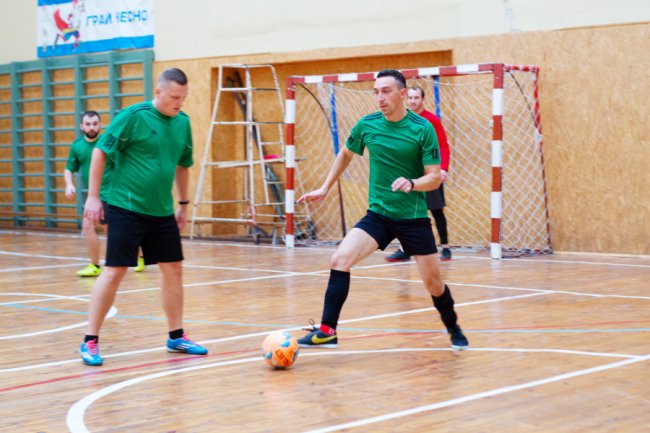 Більше, ніж гра: працівники луцького «Кромберга» змагалися за футбольну першість. ФОТО