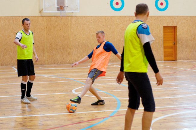 Більше, ніж гра: працівники луцького «Кромберга» змагалися за футбольну першість. ФОТО