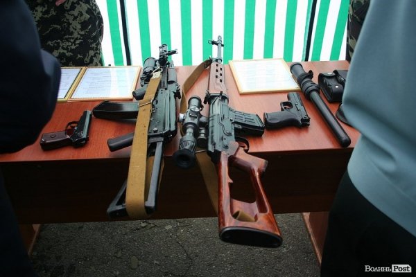 Луцьким прикордонникам надарували транспорту на 2,5 мільйона