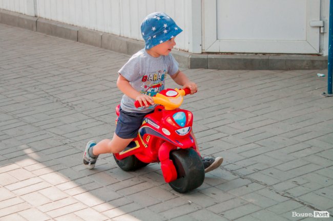 Там, де розвертаються тролейбуси: як живе 40-ий мікрорайон Луцька