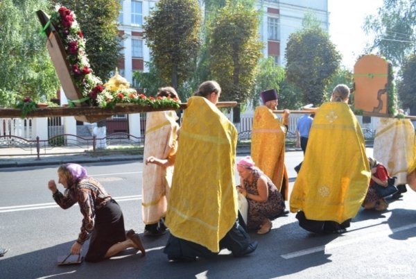 У Луцьку відбувся хресний хід. ФОТО 