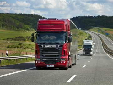 В Україні проїзд вантажівок стане платним